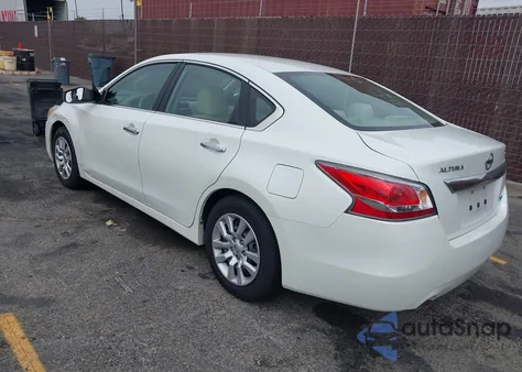 2014 Nissan Altima 2.5 S z USA, uszkodzony, nr VIN 1N4AL3AP6EN360012